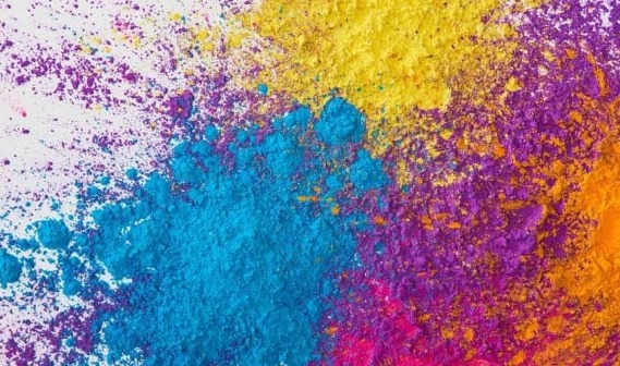 Pigments and colour masterbatch for plastics
