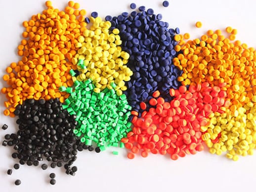 Additive masterbatch for injection moulding